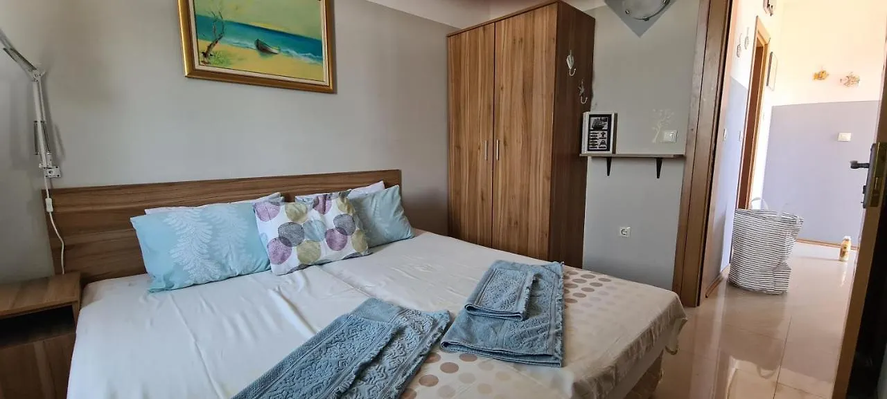 Garden Beach Apartment 索佐波尔 0*,